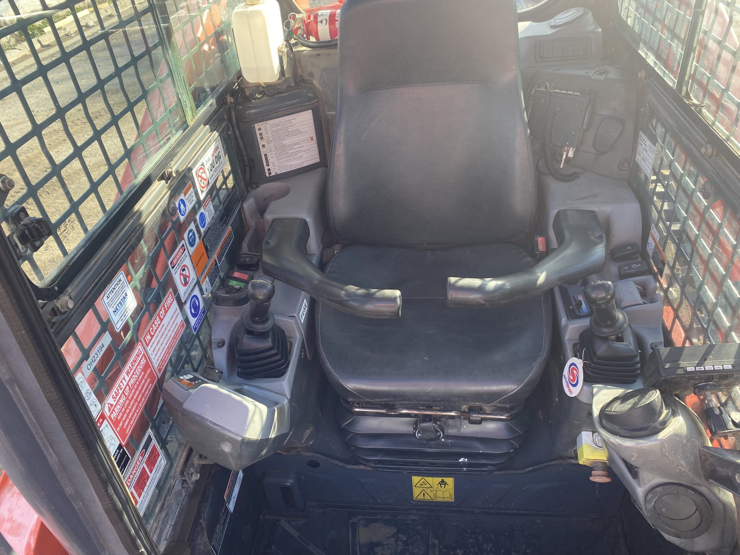 Kubota SVL95-2 95HP Track Loader image 6