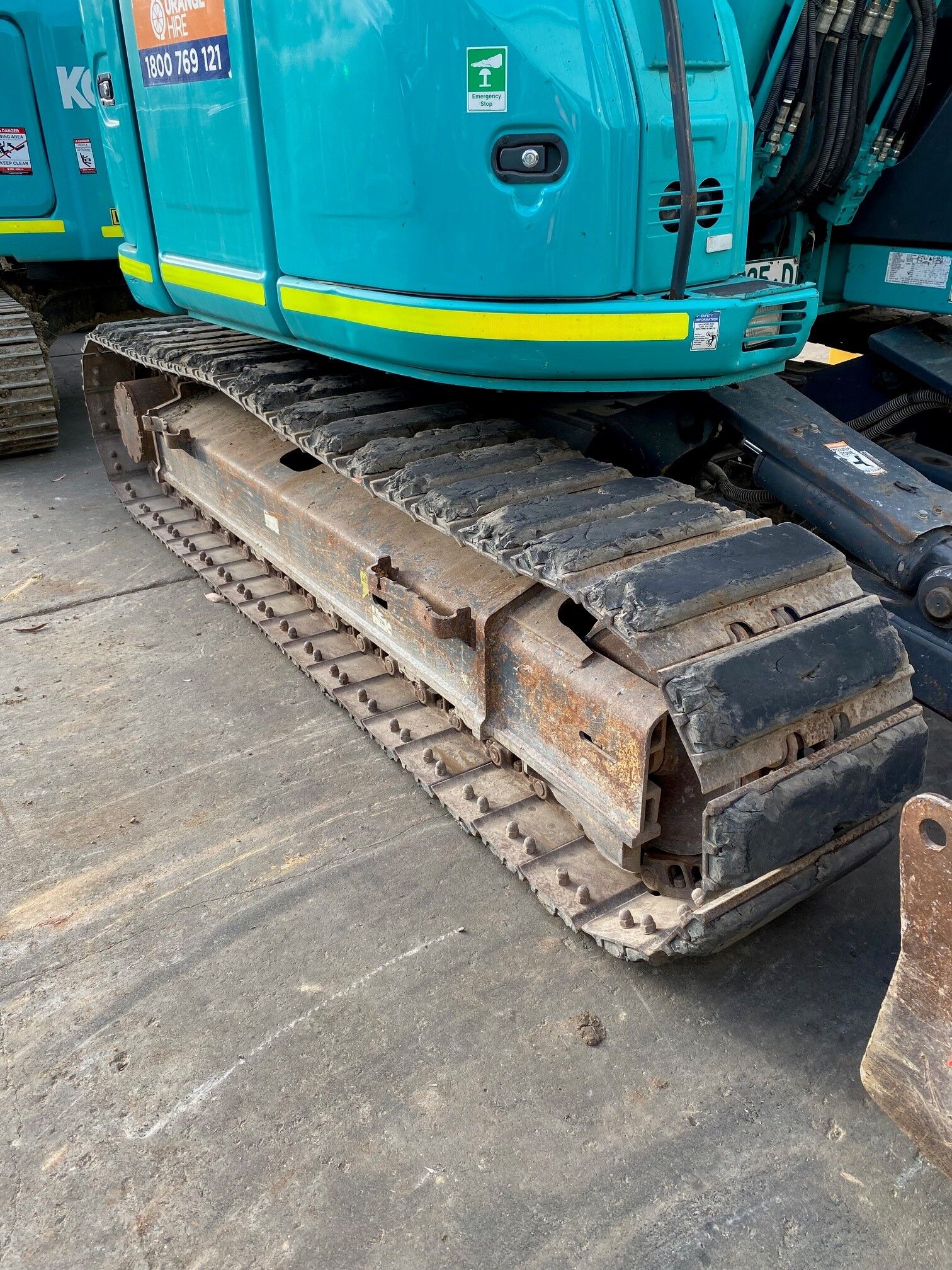 Kobelco SK135SR-3 13.5T Off Set Boom Excavator (Knuckle) image 4