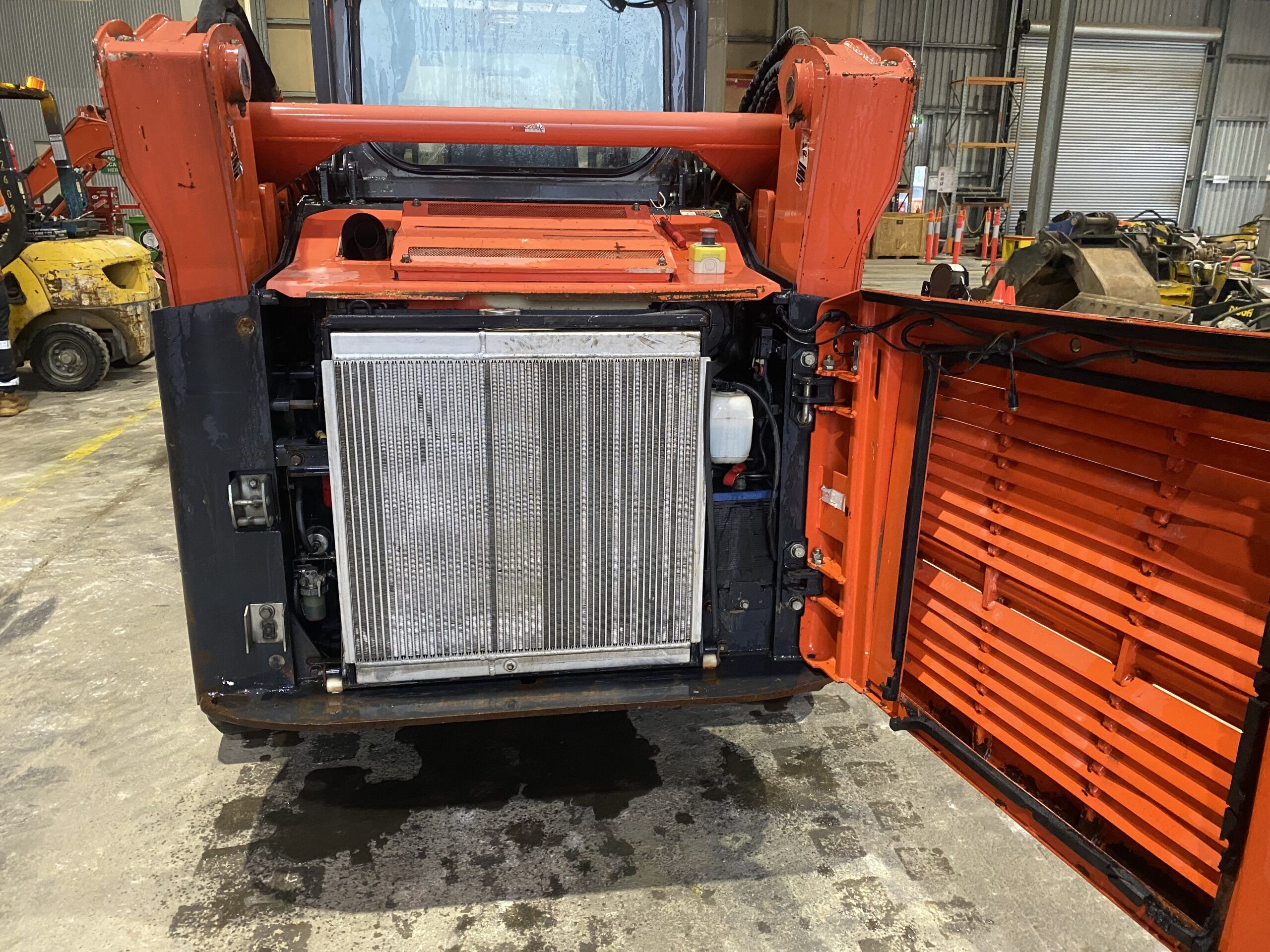 Kubota SVL75 75HP Track Loader SYD image 6