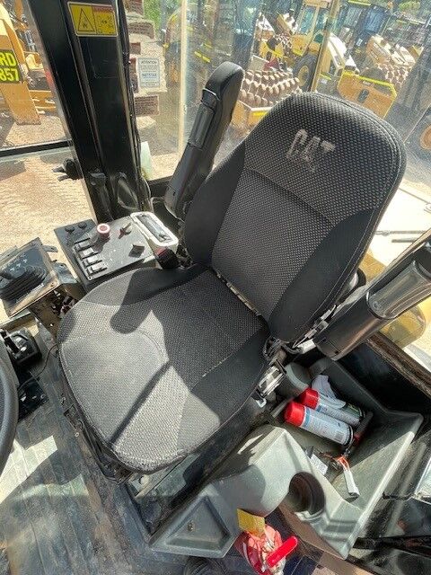 Caterpillar CP533E 12T Padfoot Roller image 8
