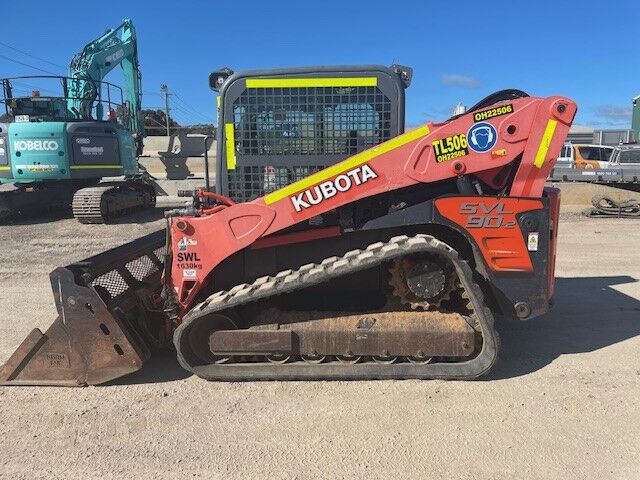 Kubota SVL90-2 90HP Track Loader