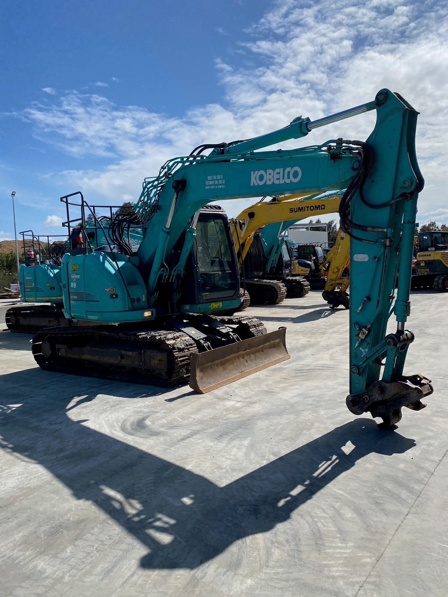 Kobelco SK135SR-3 13.5T Excavator – QLD image 2